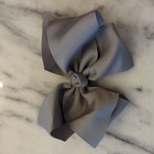 Gray bow (lg)